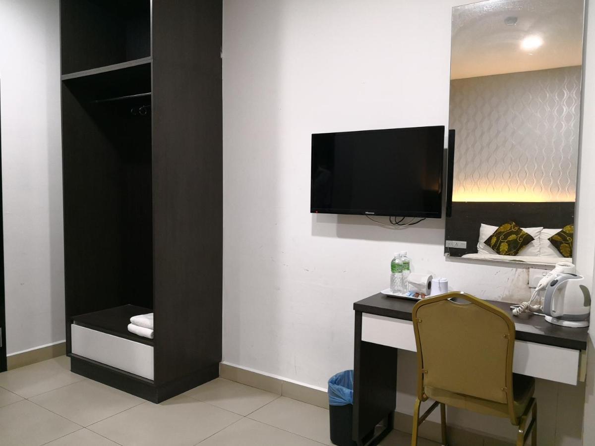 D'Metro Hotel Шах-Алам Номер фото